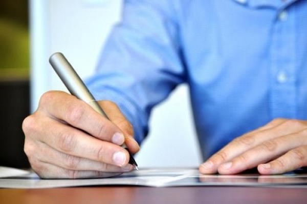 How to obtain a license to provide financial services