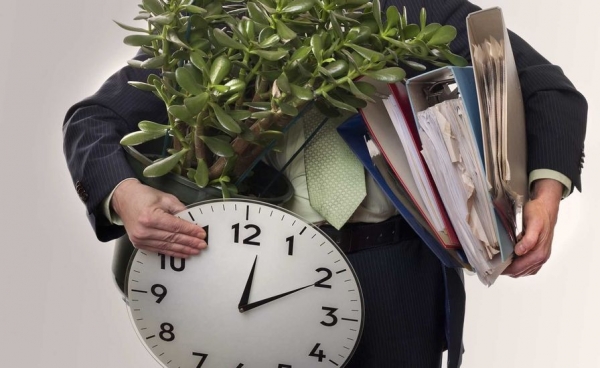 При реорганізації підприємства працівник має право залишитись на роботі