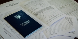 Допомогу по безробіттю нараховуватимуть з 1-го дня після реєстрації